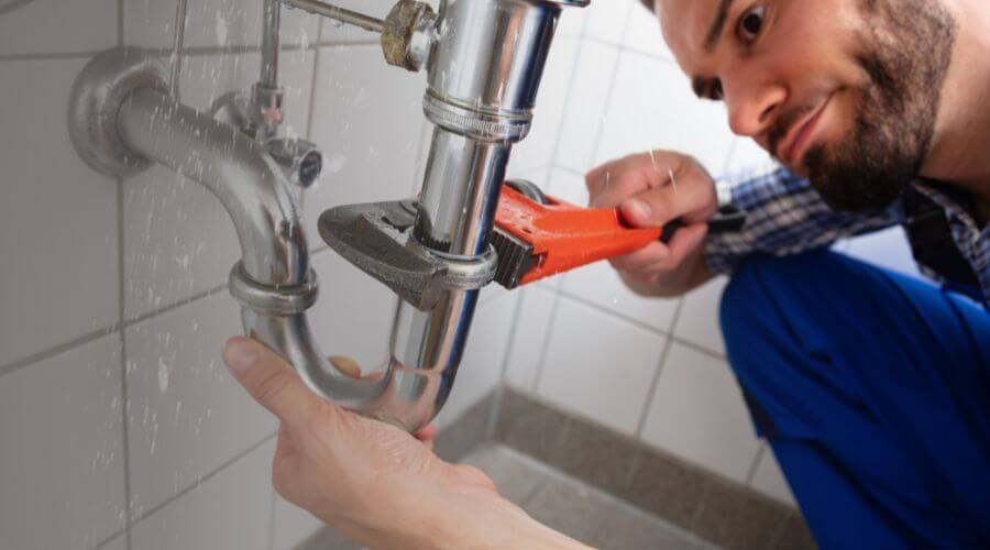 Professional sink repair in Keystone, IA